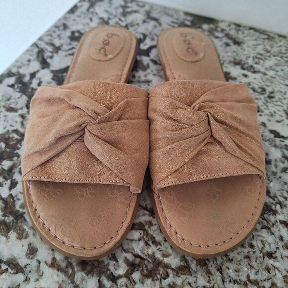 BOC Sandals‎ flip flops gold size 10 - Picture 1 of 8